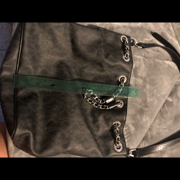 Michael kors purse - Picture 7 of 7